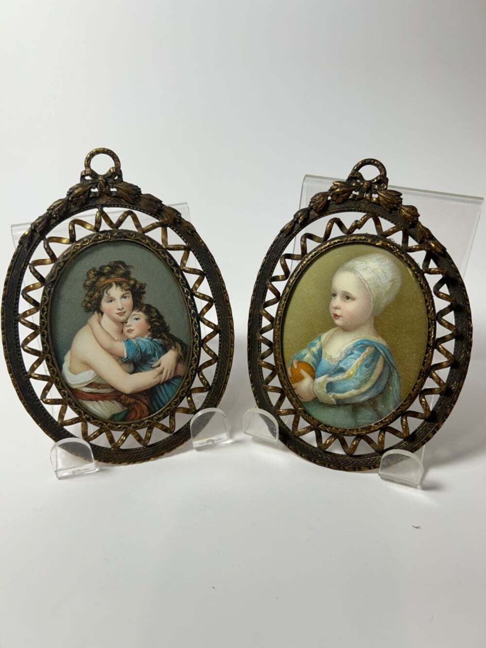 Antique Brass Ormolu Ornate Baby Stuart Print in Oval frame, Figlio Di Carlo #3